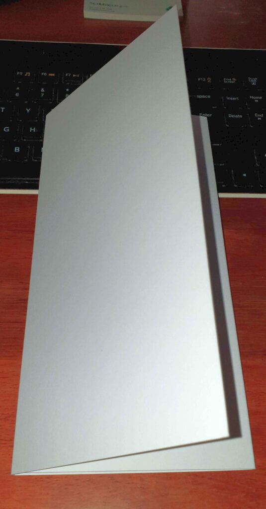 Menu sitting Medium